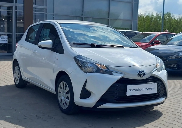 Toyota Yaris cena 43900 przebieg: 146230, rok produkcji 2018 z Praszka małe 277